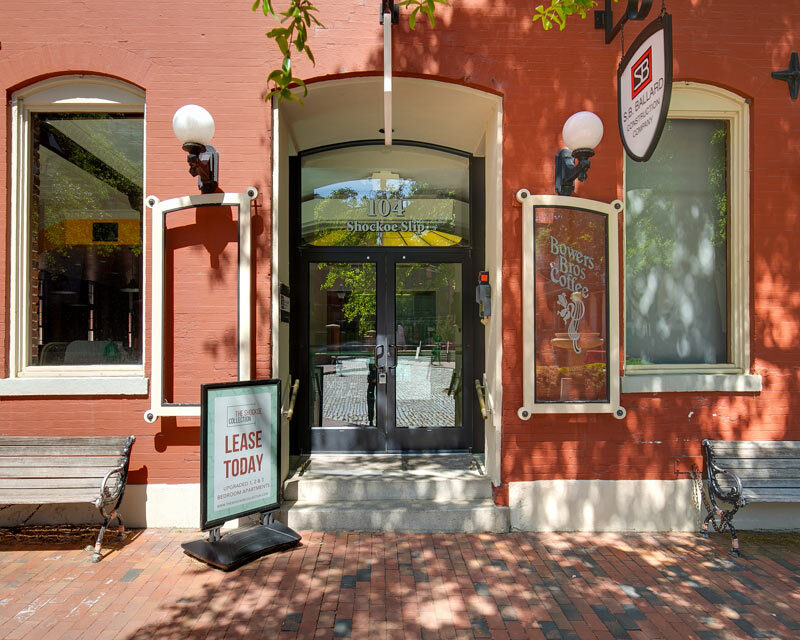 Exterior front door at 104 Shockoe Slip