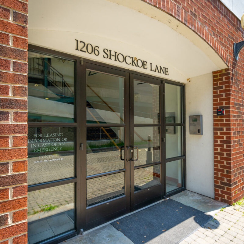 1206 Shockoe Lane entry